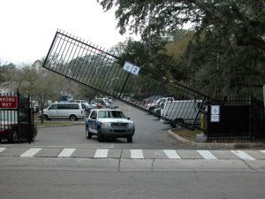 Vertical Pivot Gate in Patterson, New Jersey